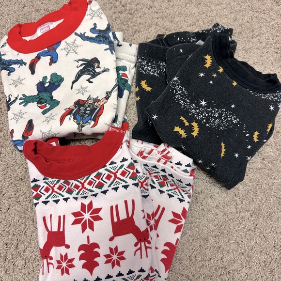 Hanna Andersson Holiday Bundle - Picture 1 of 4